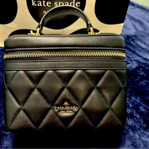 Kate Spade♠️Quilted Carey Trunk Crossbody Bag.
